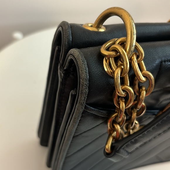 TORY BURCH Alexa Leather Shoulder Bag - Picture 8 of 10